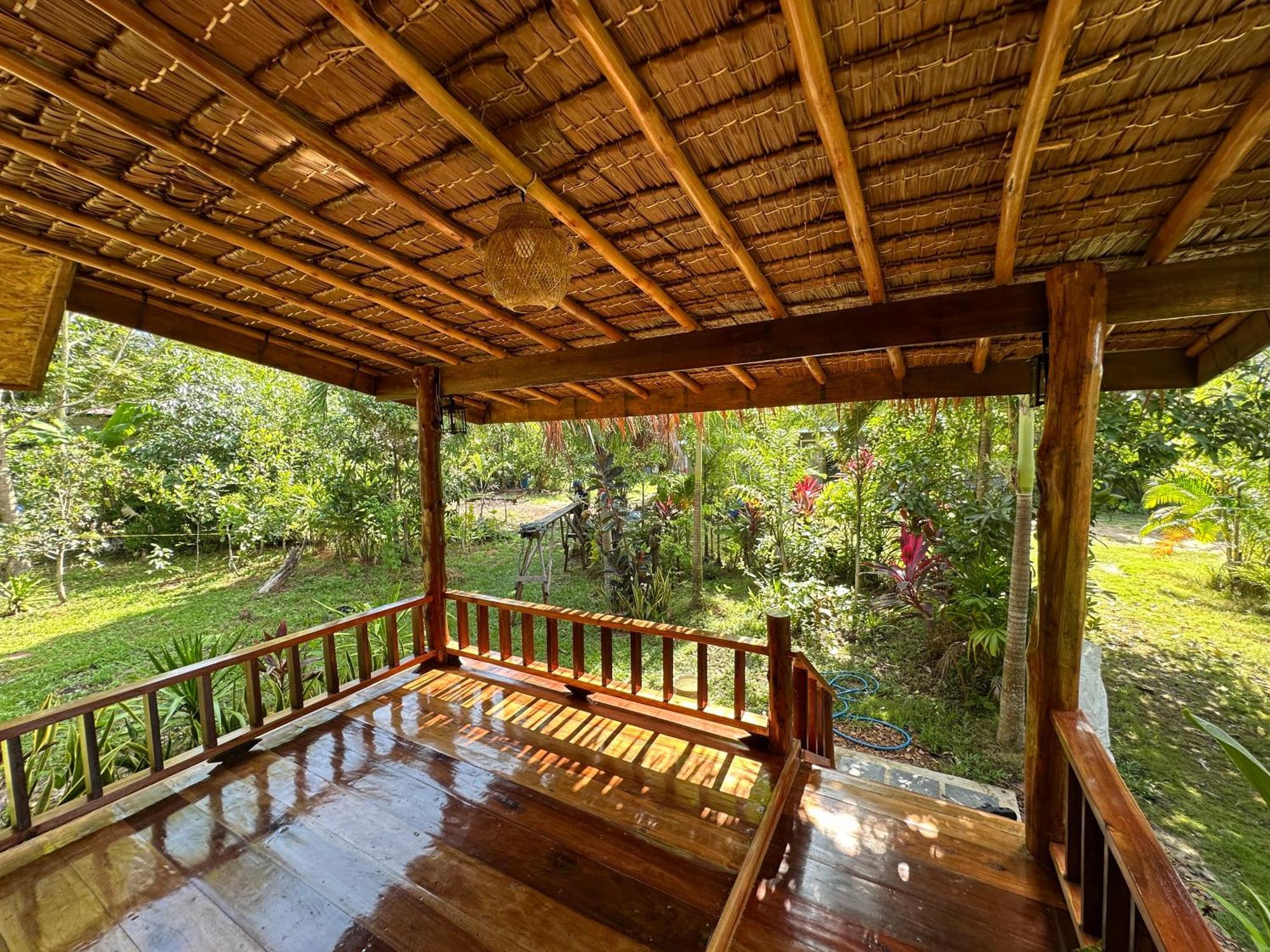Koh Jum Bungalow & Hostel Exterior photo